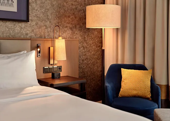 Отель Hilton Park 4*