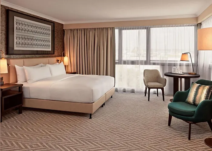 Отель Hilton Park