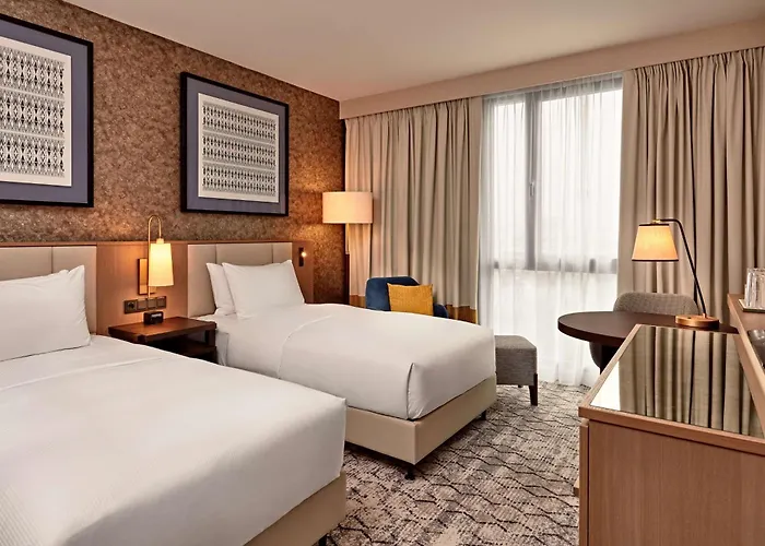 Hilton Park Отель