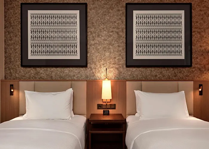 Hilton Park 4*