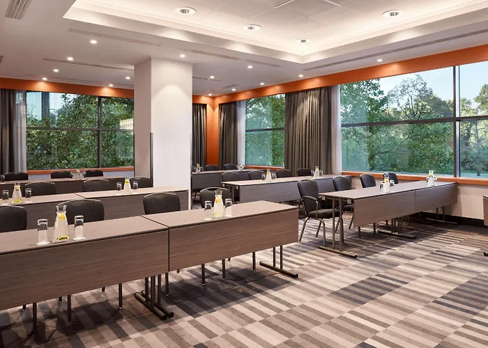 Hilton Park Отель 4*