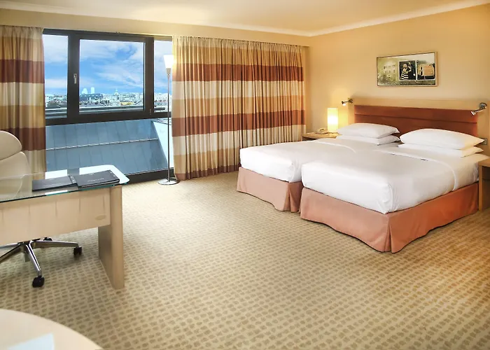 Hilton Park 4*